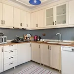 Central Stone House, 2Br, Cozy, Spacy, Terrace, Fast Wifi, Parking