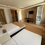Loca Centre Hotel