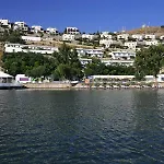Noa Javelin Beach Club