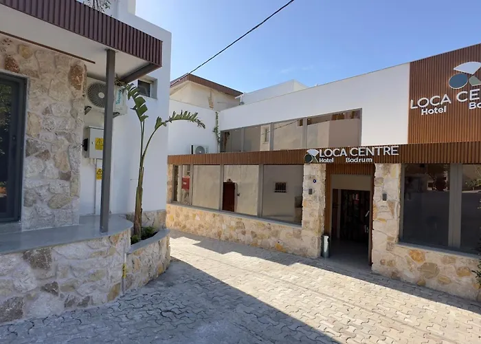 Loca Centre Hotel