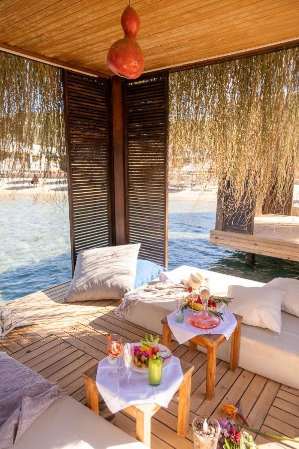 Les Sables Suits Villa