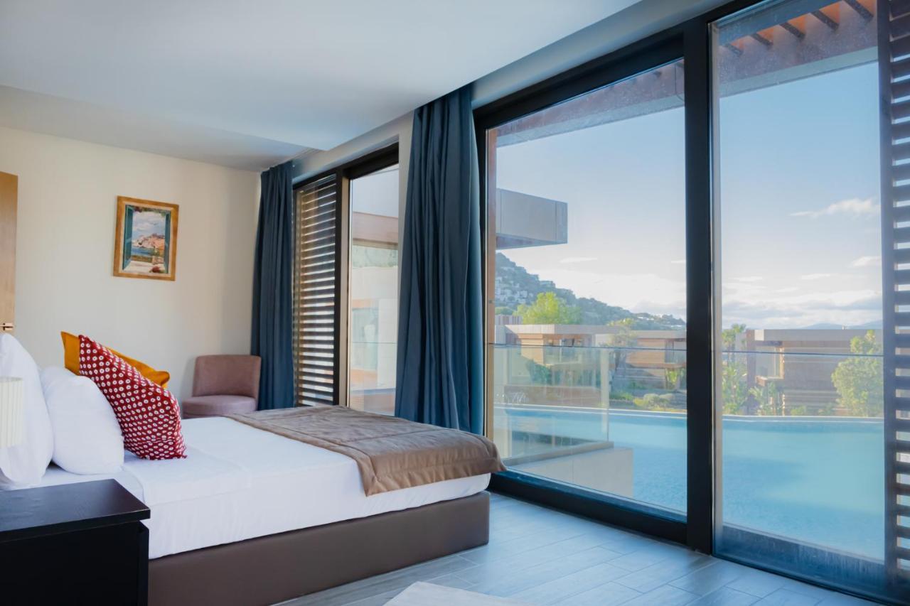 Villa Les Sables Suits