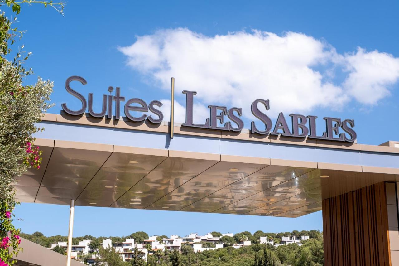 Villa Les Sables Suits