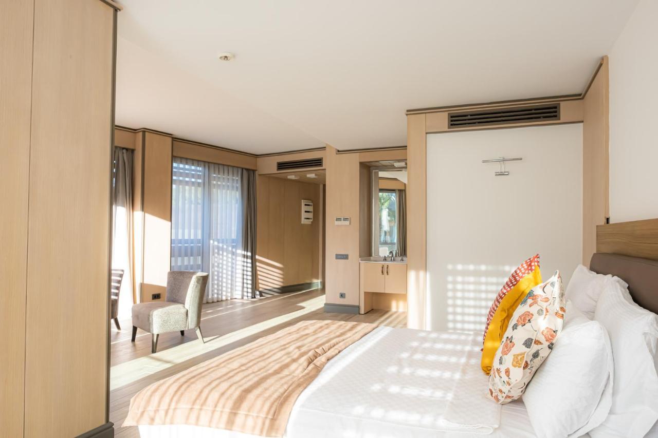 Villa Les Sables Suits *