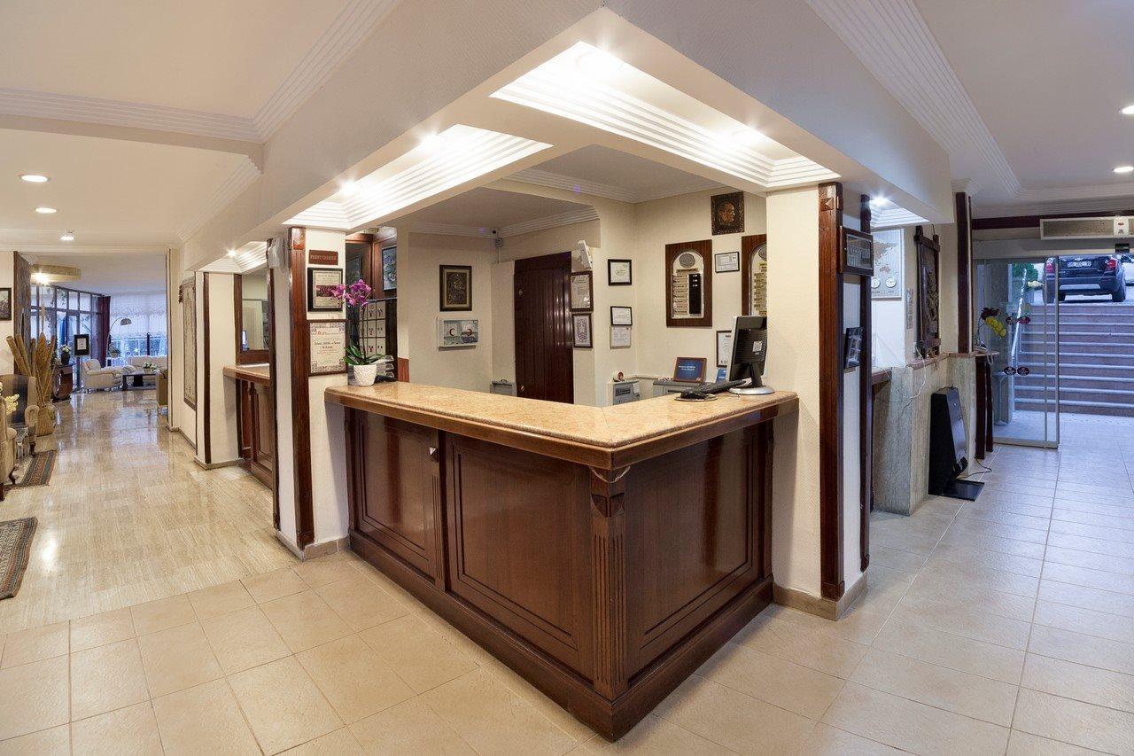 Golden Age Crystal Hotel 4*