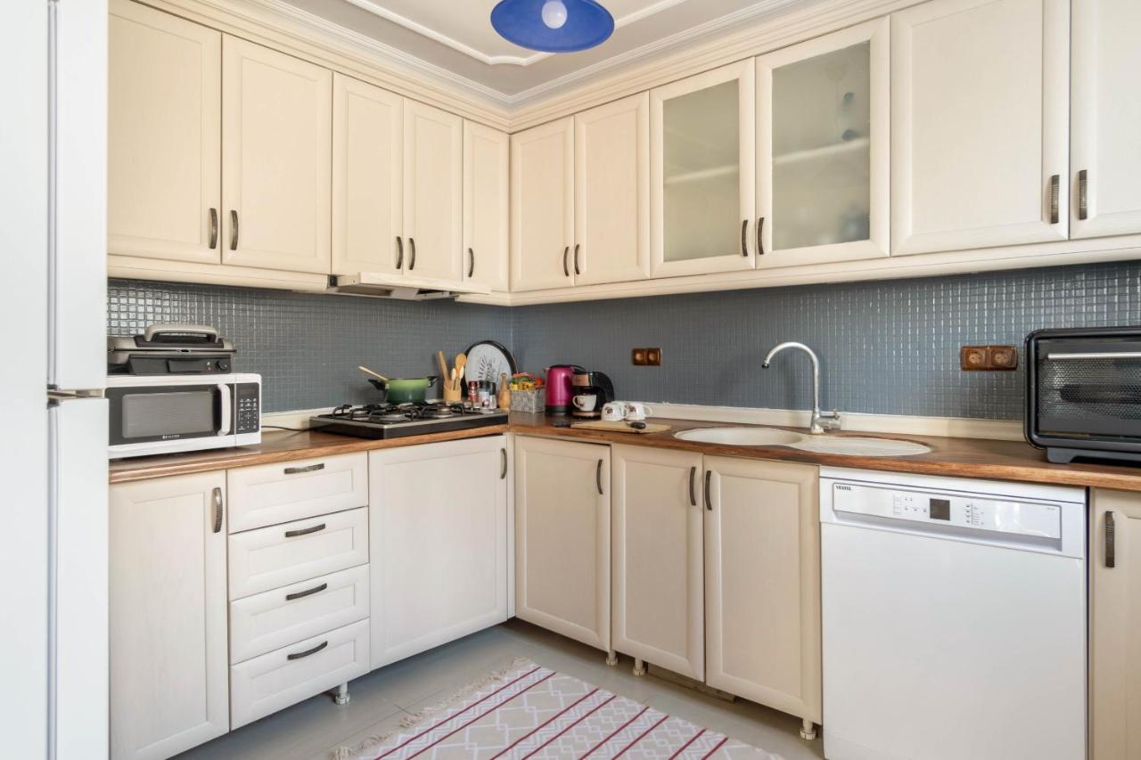 Stone House, 2br, Cozy, Spacy, Terrace, Fast Wifi, Parking Pousada