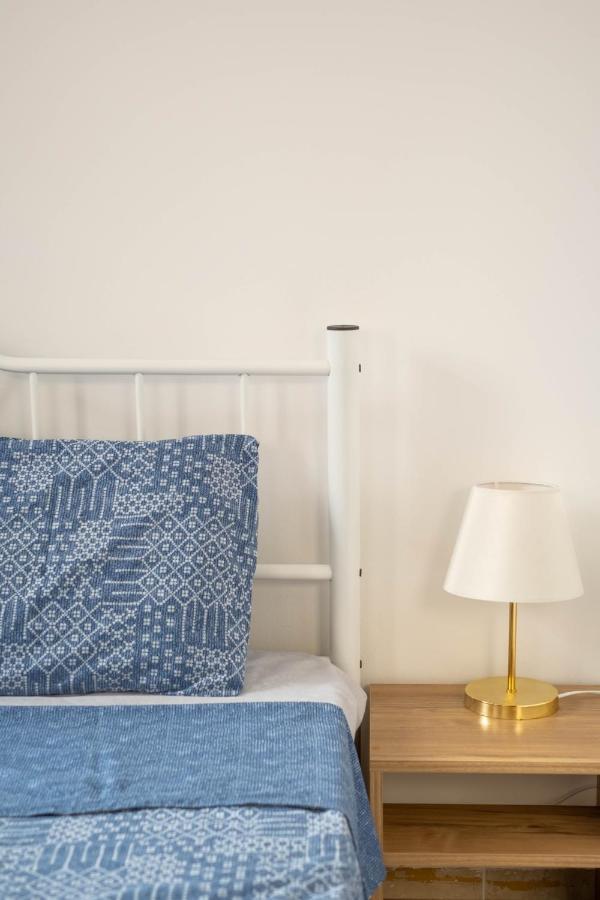 Stone House, 2br, Cozy, Spacy, Terrace, Fast Wifi, Parking Pousada *