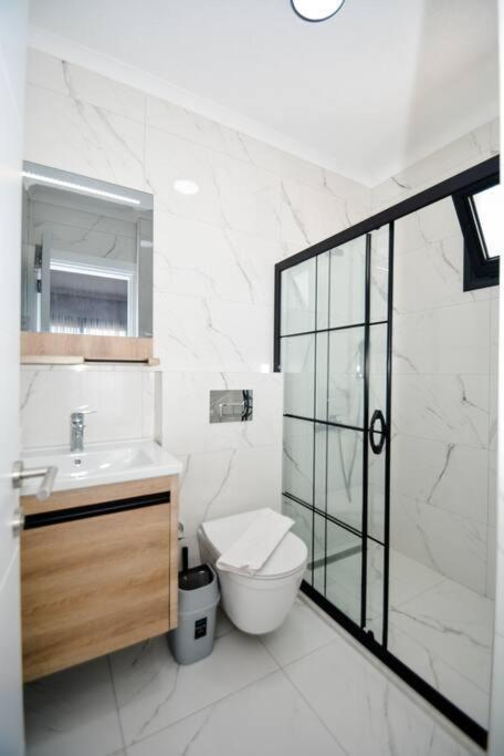 Brand New 2 Bedroom Floor Flat With Pool A2 Daire