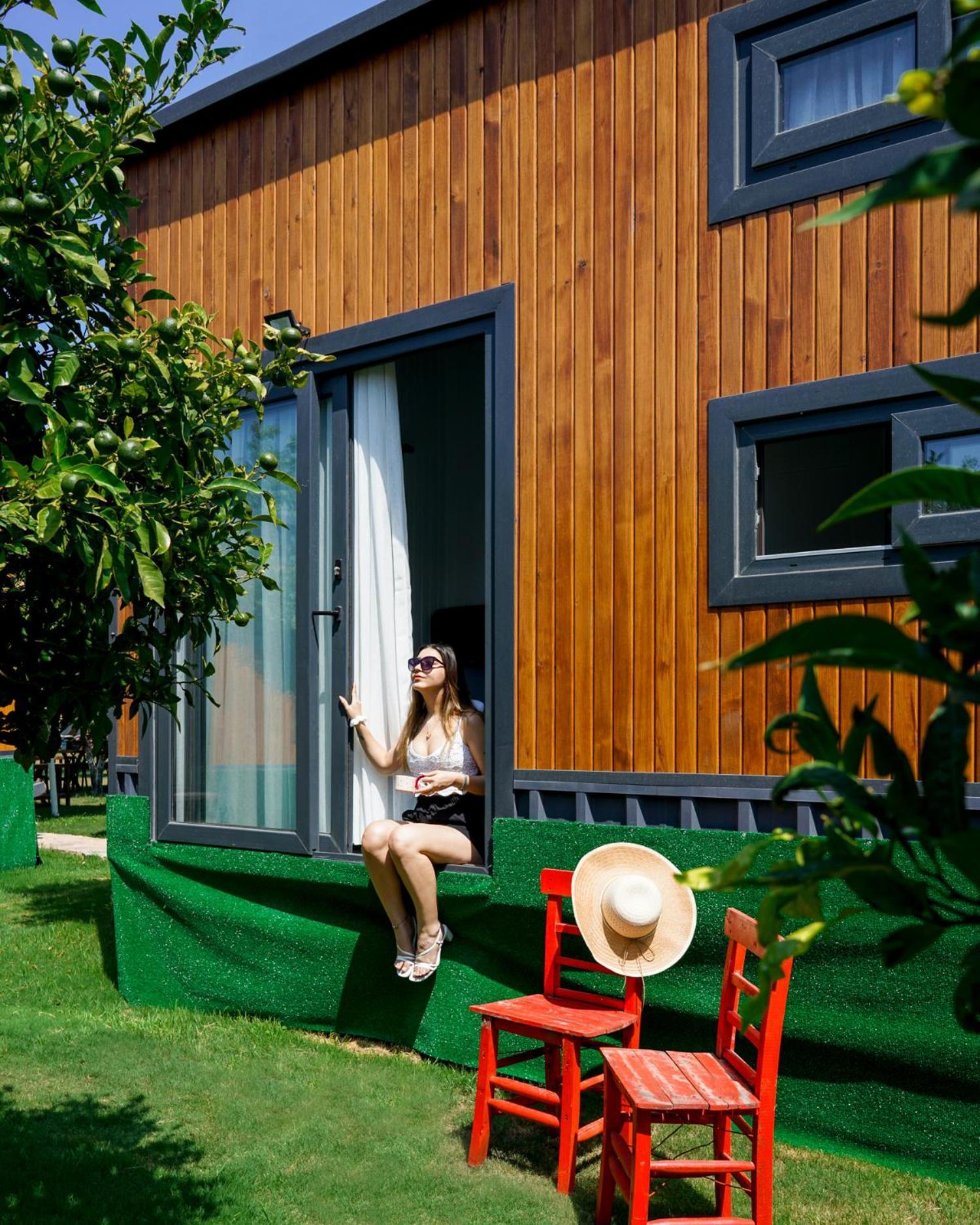 Miya Garden Tiny House Apartment