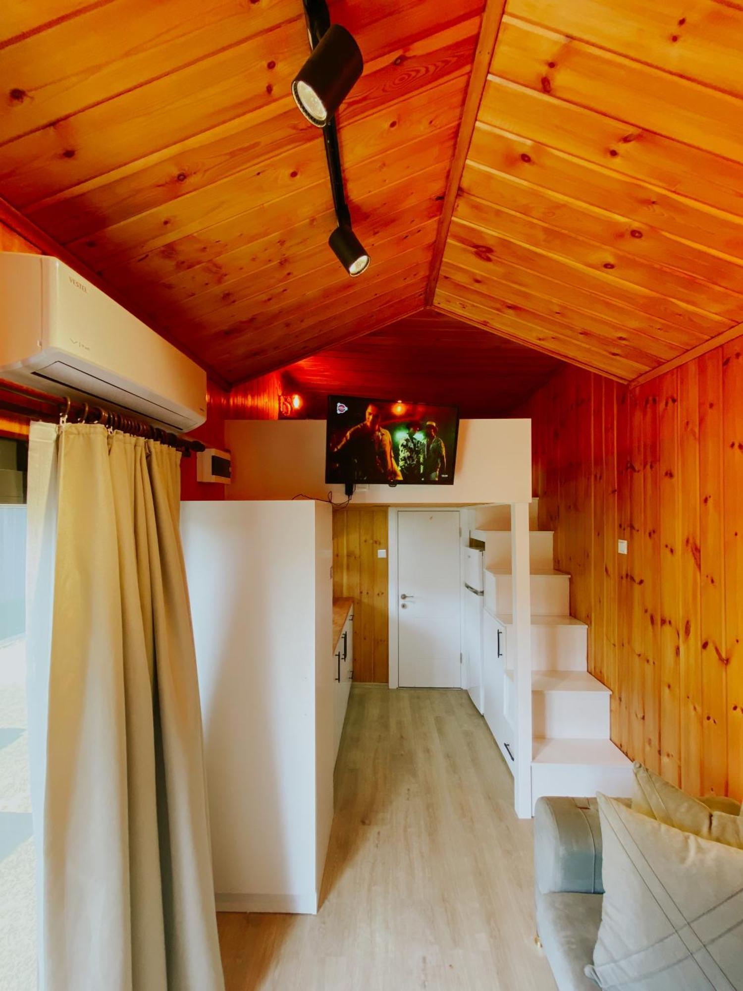Miya Garden Tiny House Apartment