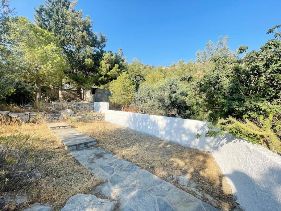 Private 5-bedroom With Pool And Sea View In