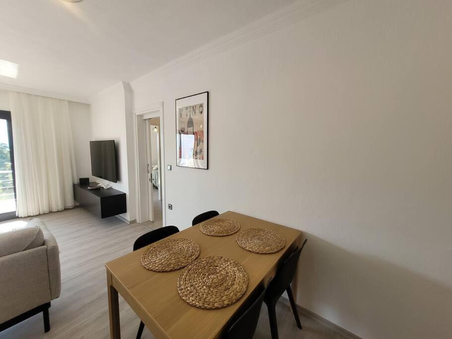 Apartment Brand New 2 Bedroom Modern Flat In Center 2