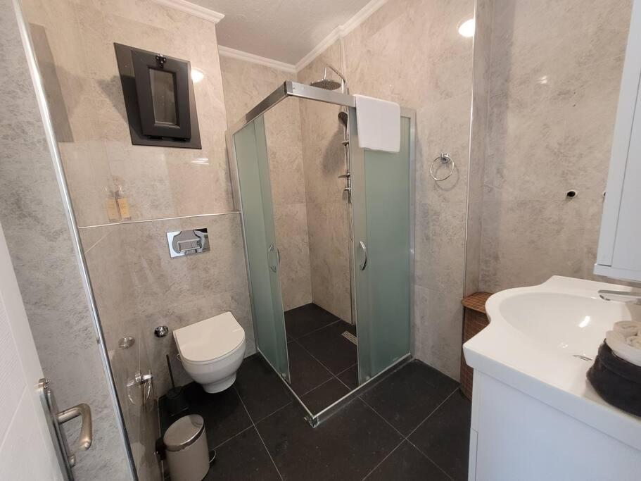 Brand New 2 Bedroom Modern Flat In Center 2 Apartment Bodrum