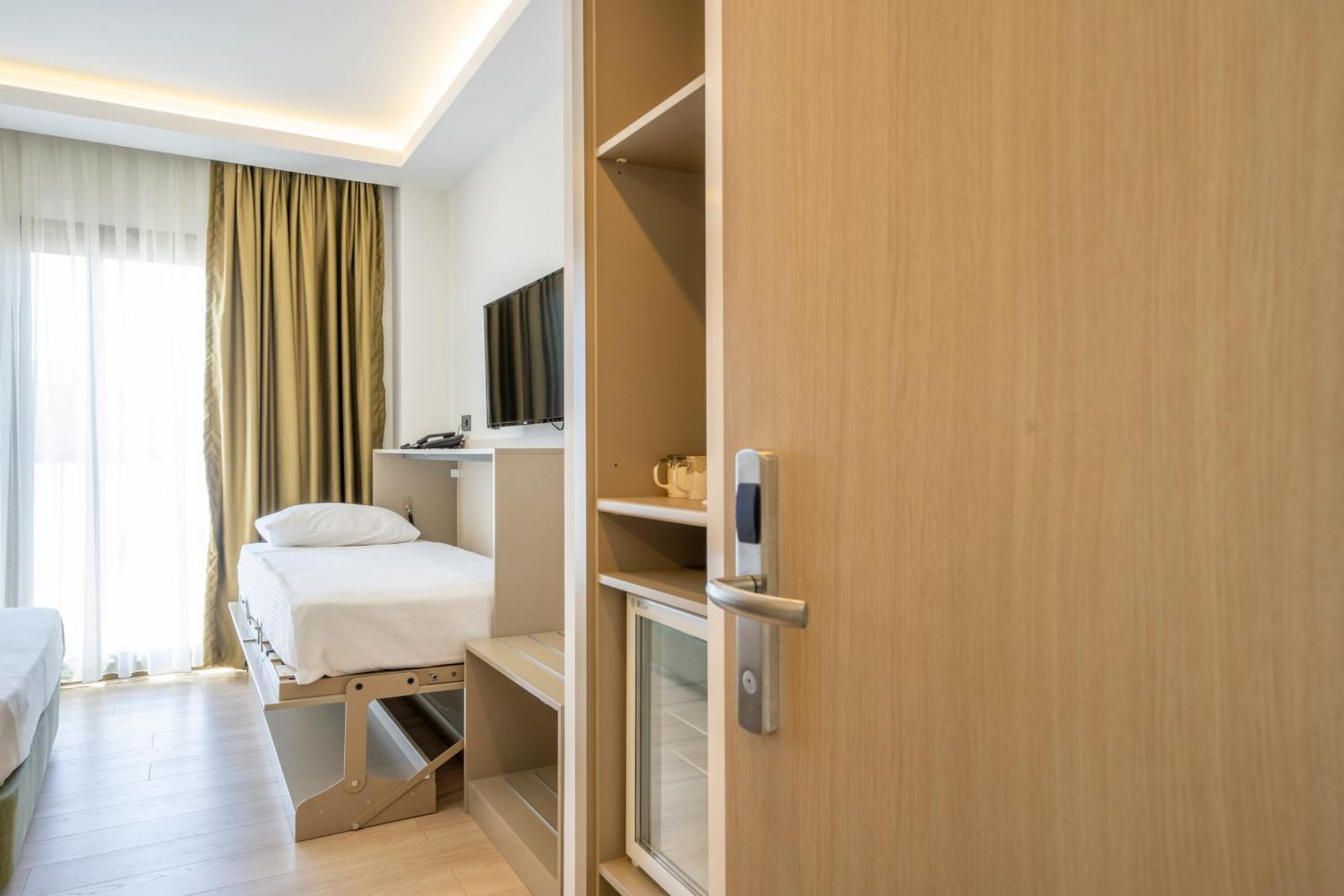 Hotel Olive Tree 4*