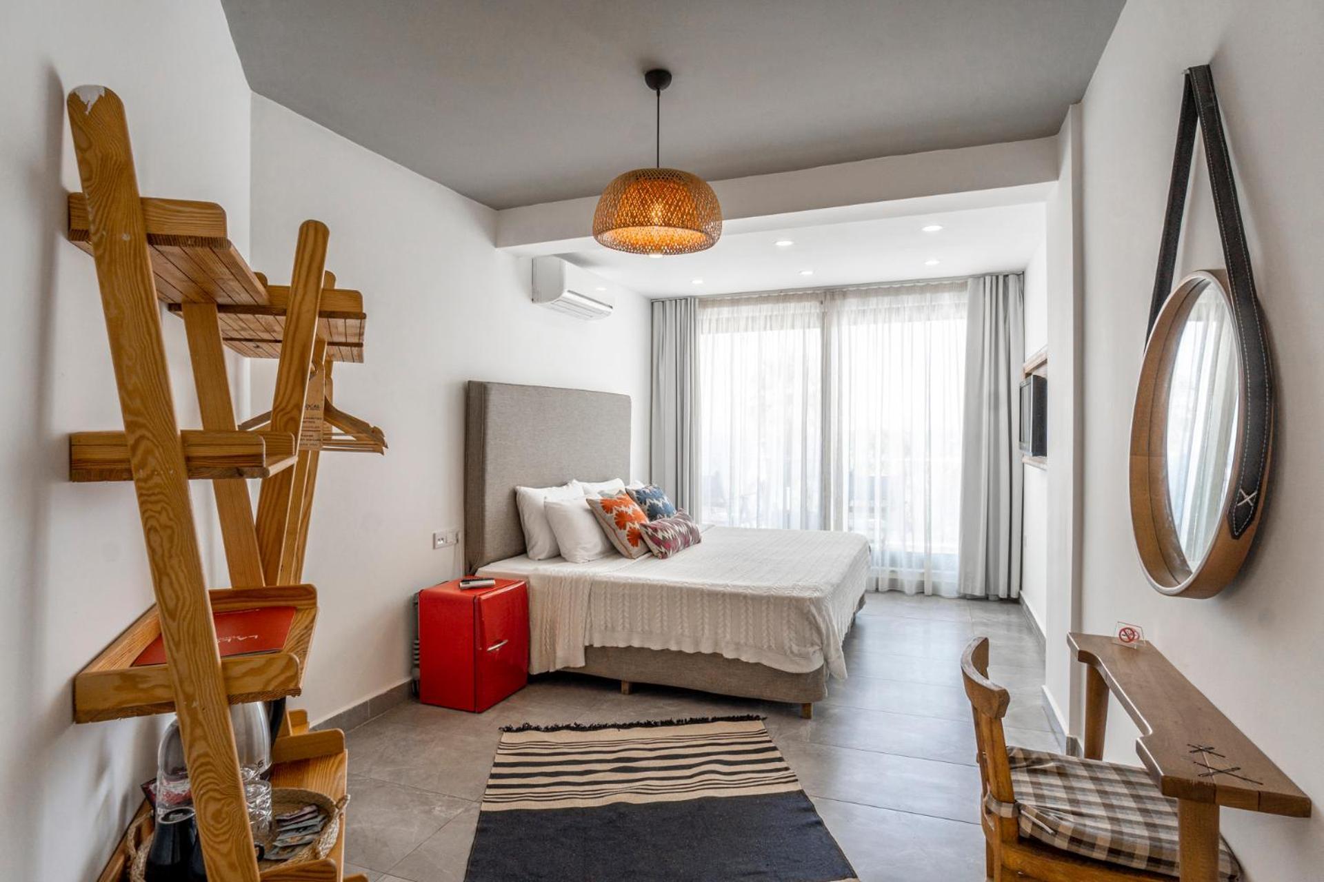La Local House & Hotel *