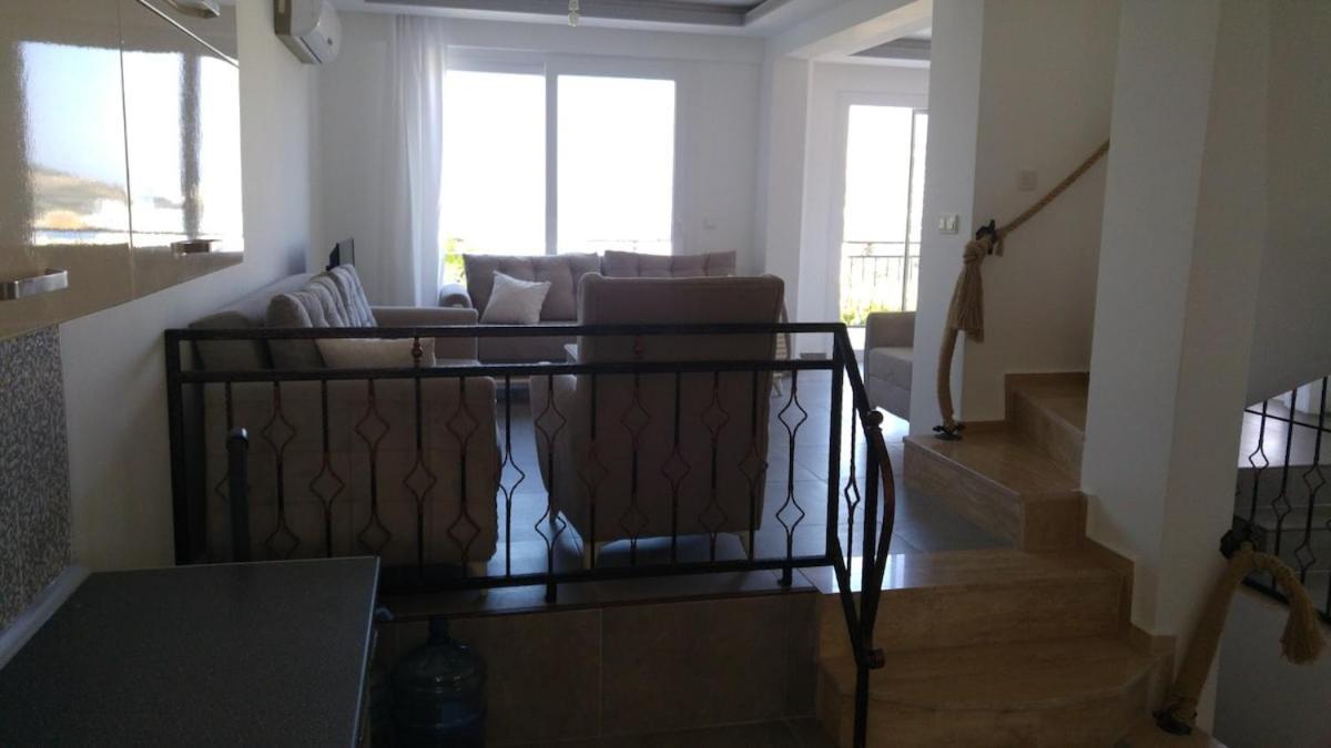 Sea View Flower Villa
