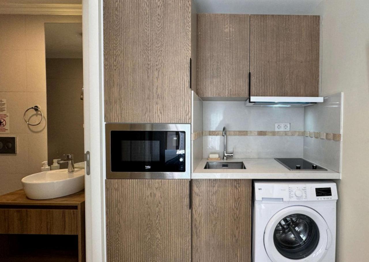 Queen Residences & 2*