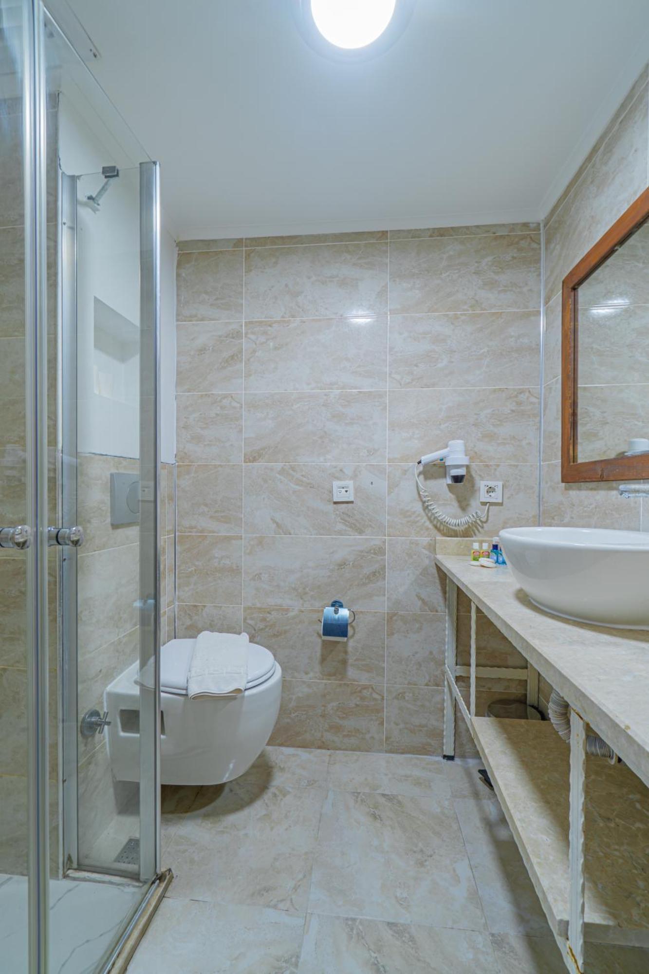 Hotel Alexander The Great & 3*