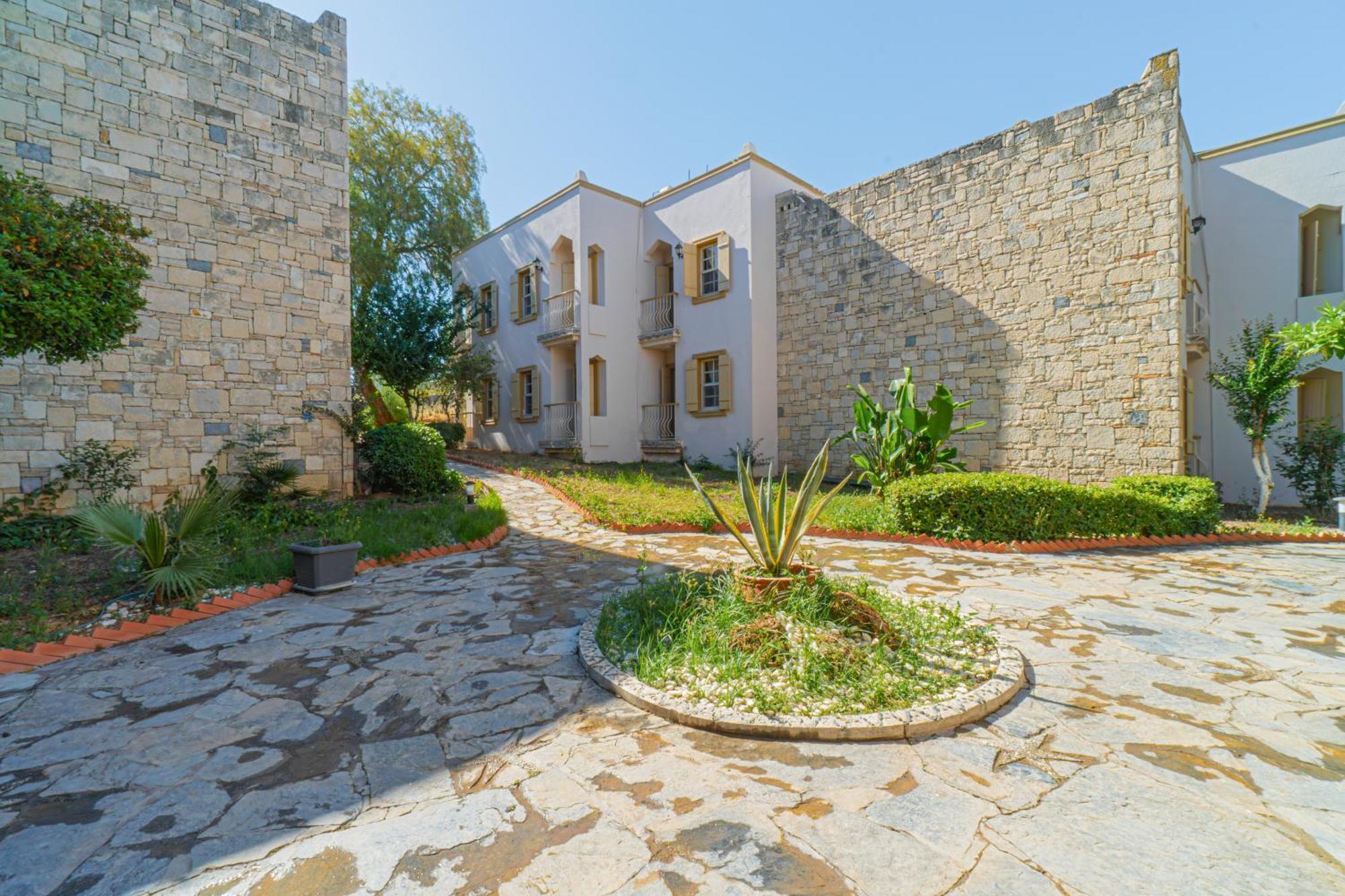 Alexander The Great & Hotel 3*