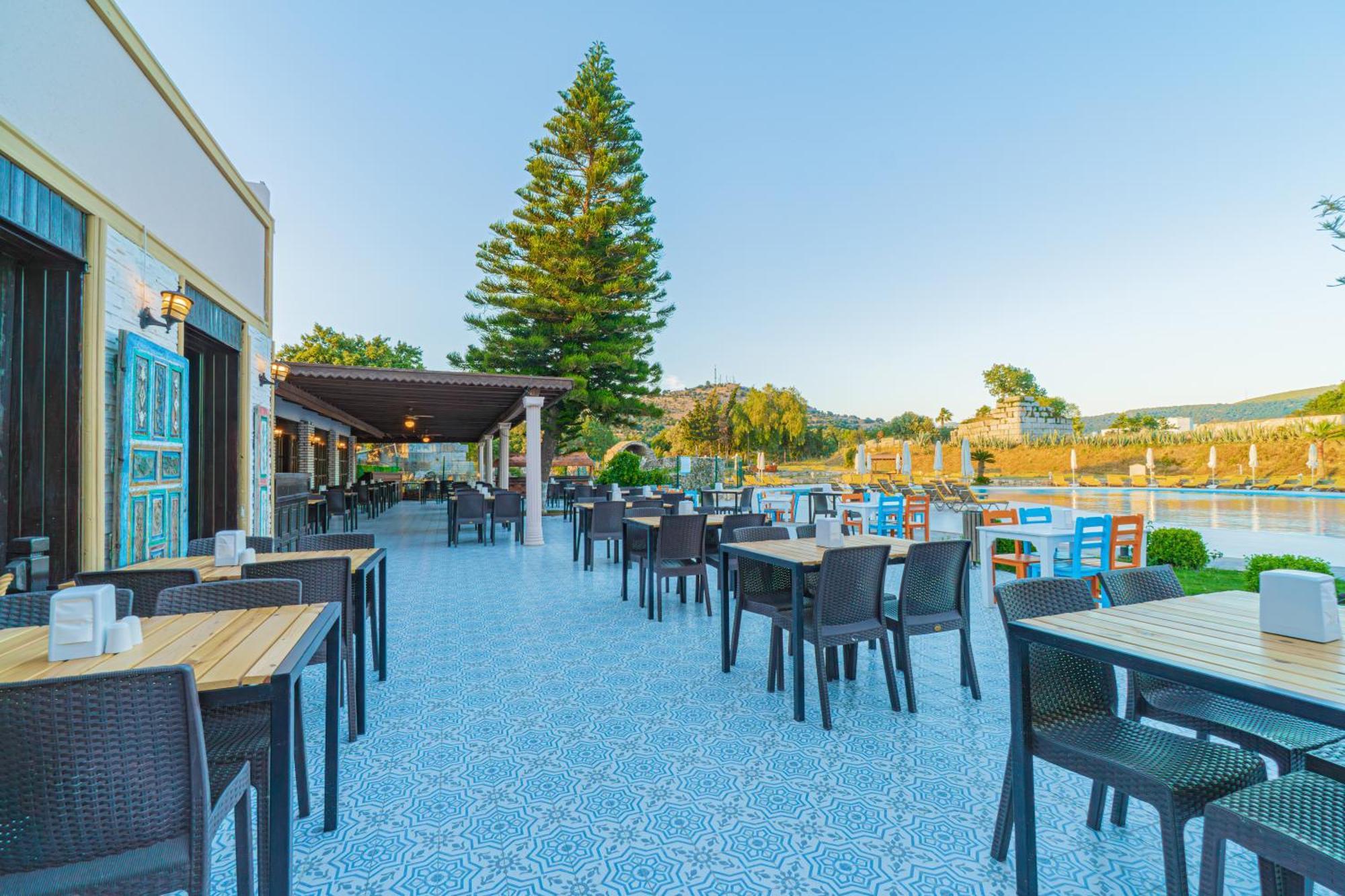Alexander The Great & Hotel 3*