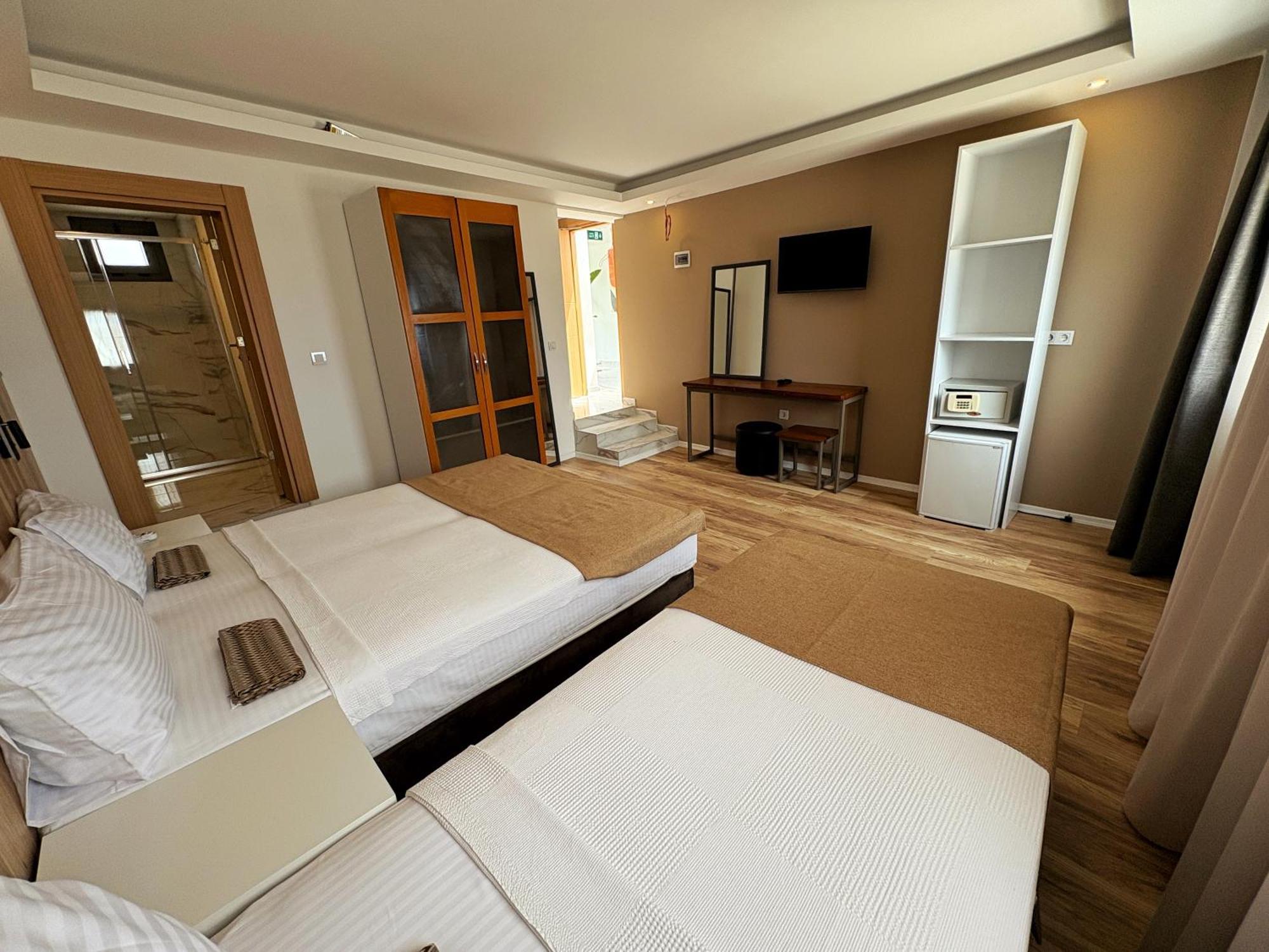 Hotel Loca Centre *