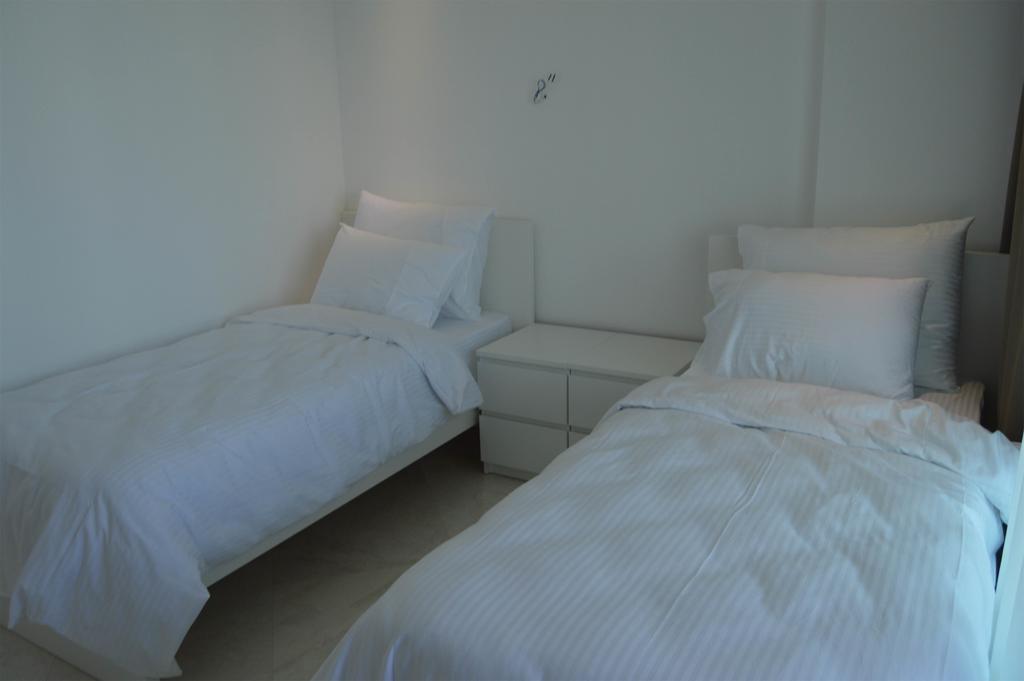 Neon Tuerkbuekue Villas Bodrum