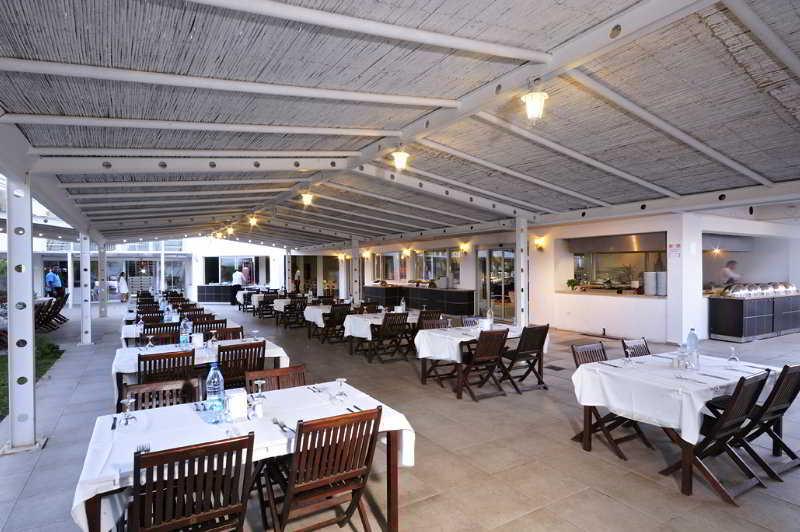 Noa Javelin Beach Club Hotel
