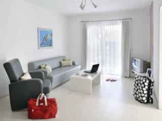 Hotel Satsuma Suites 3*