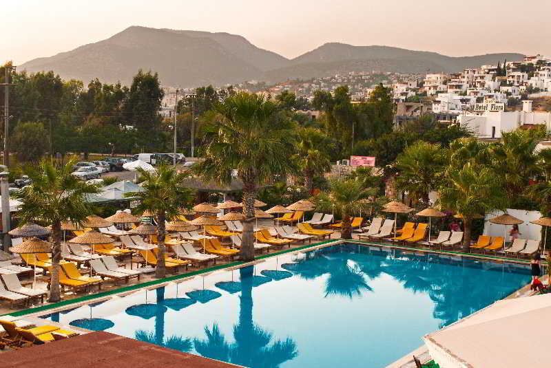 Otel Club Mira Luna