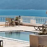Casa Caria Suites