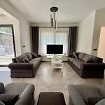Villa Adventure