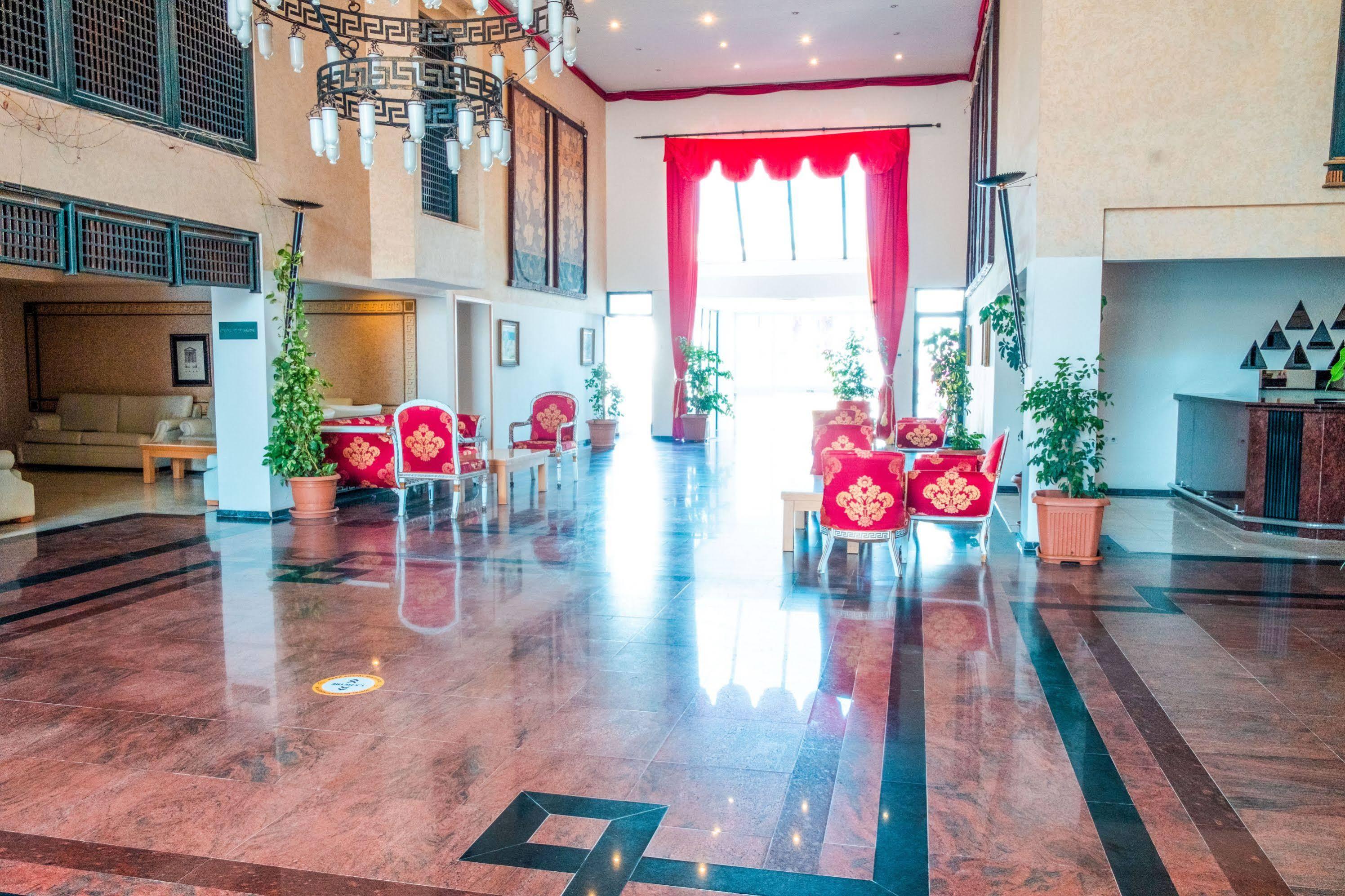 Hotel Ladonia Delmare 2*