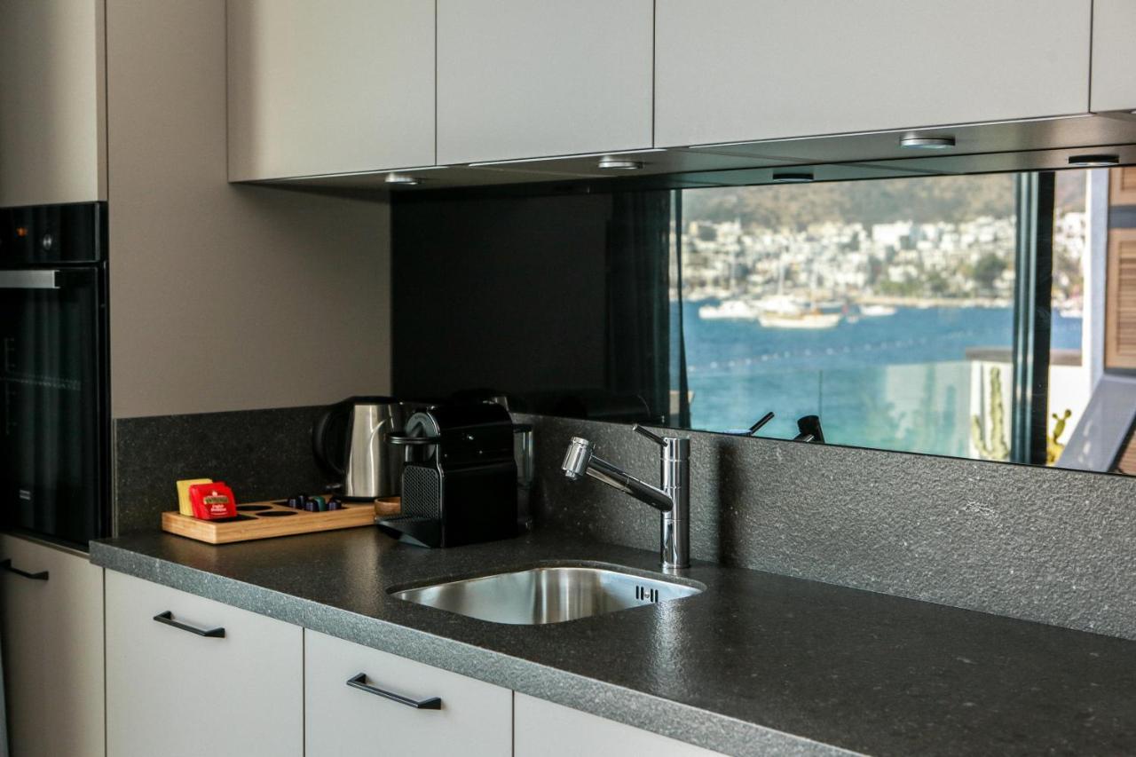 Surfer Caravan Gastro Pub Suites- Adults Only * Bodrum