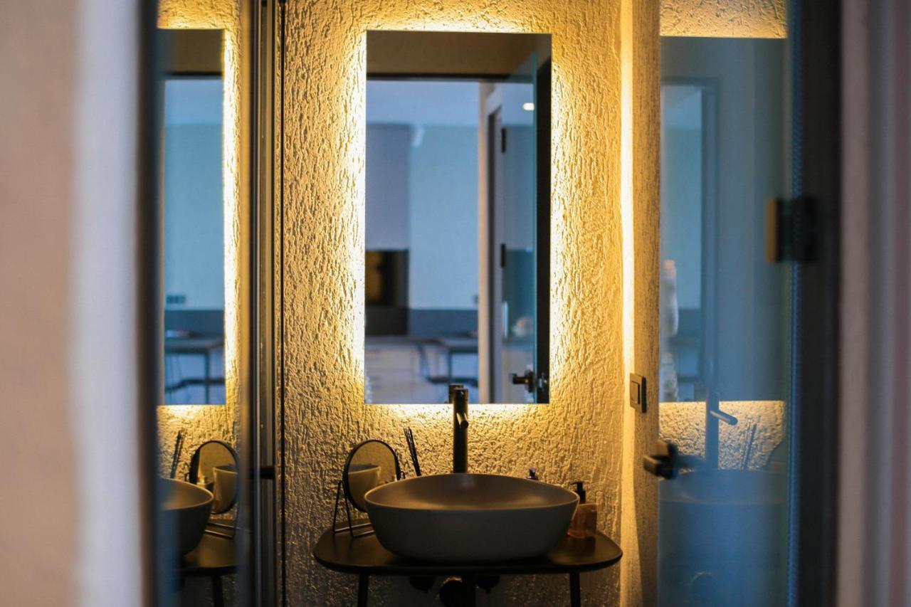 Apartamento Surfer Caravan Gastro Pub Suites- Adults Only