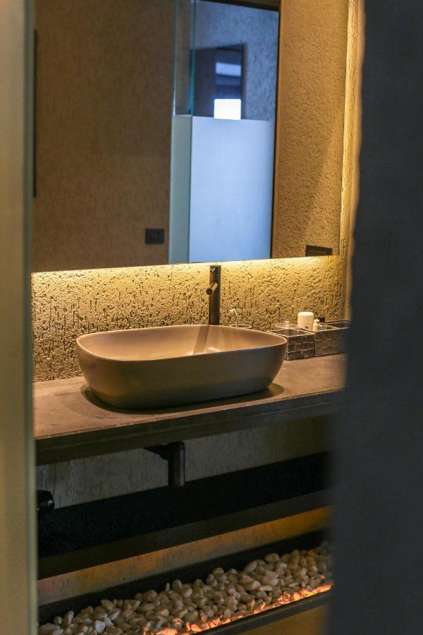 Surfer Caravan Gastro Pub Suites- Adults Only Apartment Bodrum