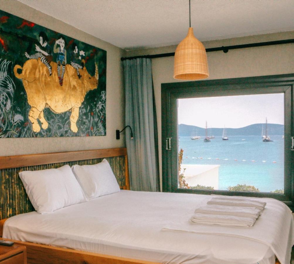 Surfer Caravan Gastro Pub Suites- Adults Only Bodrum