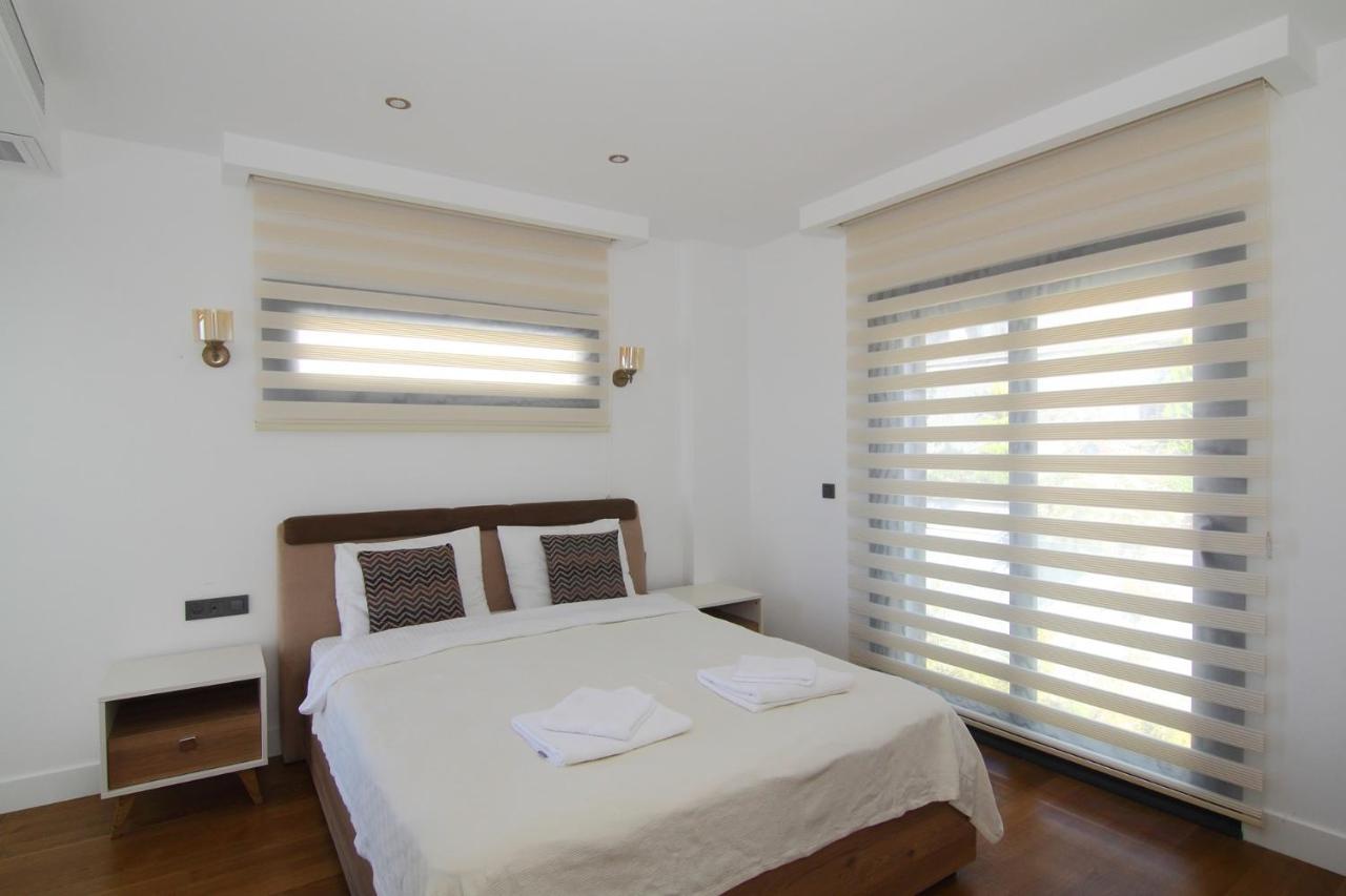Marina Premium Residences