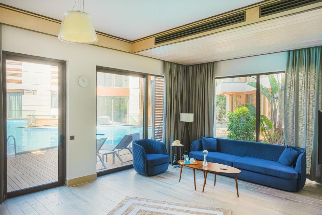 Les Sables Suits Villa *