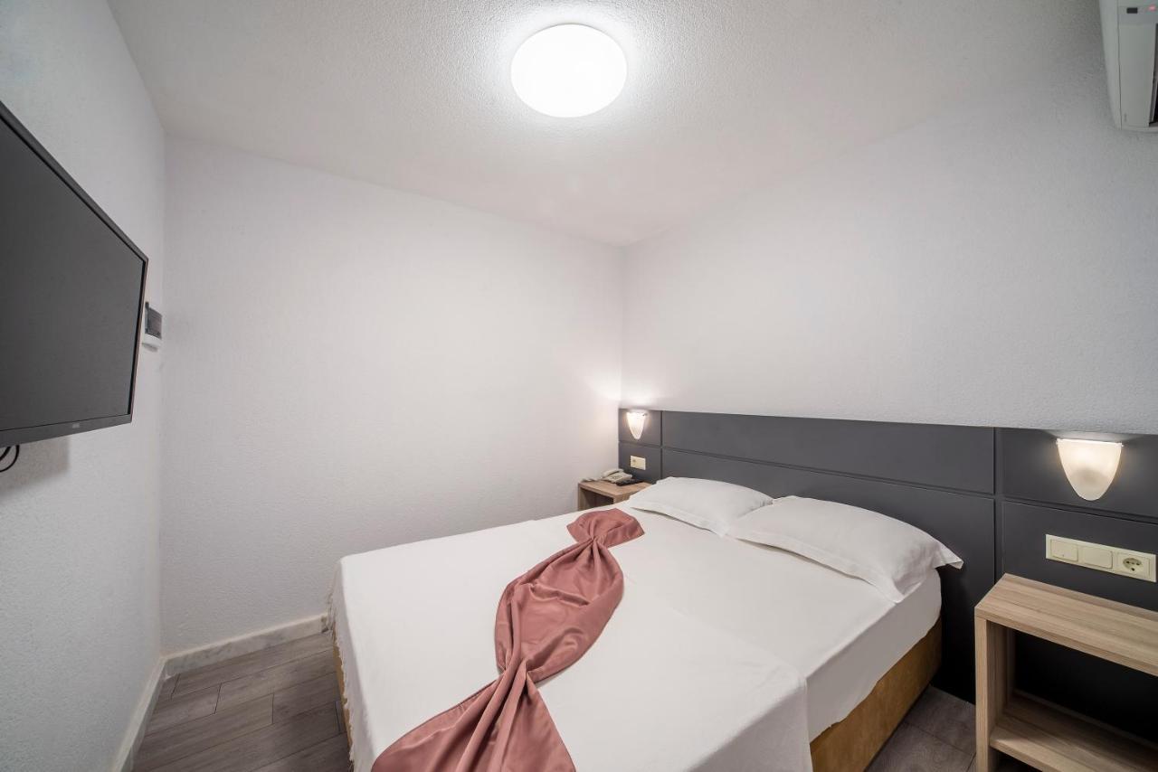 Laden Otel