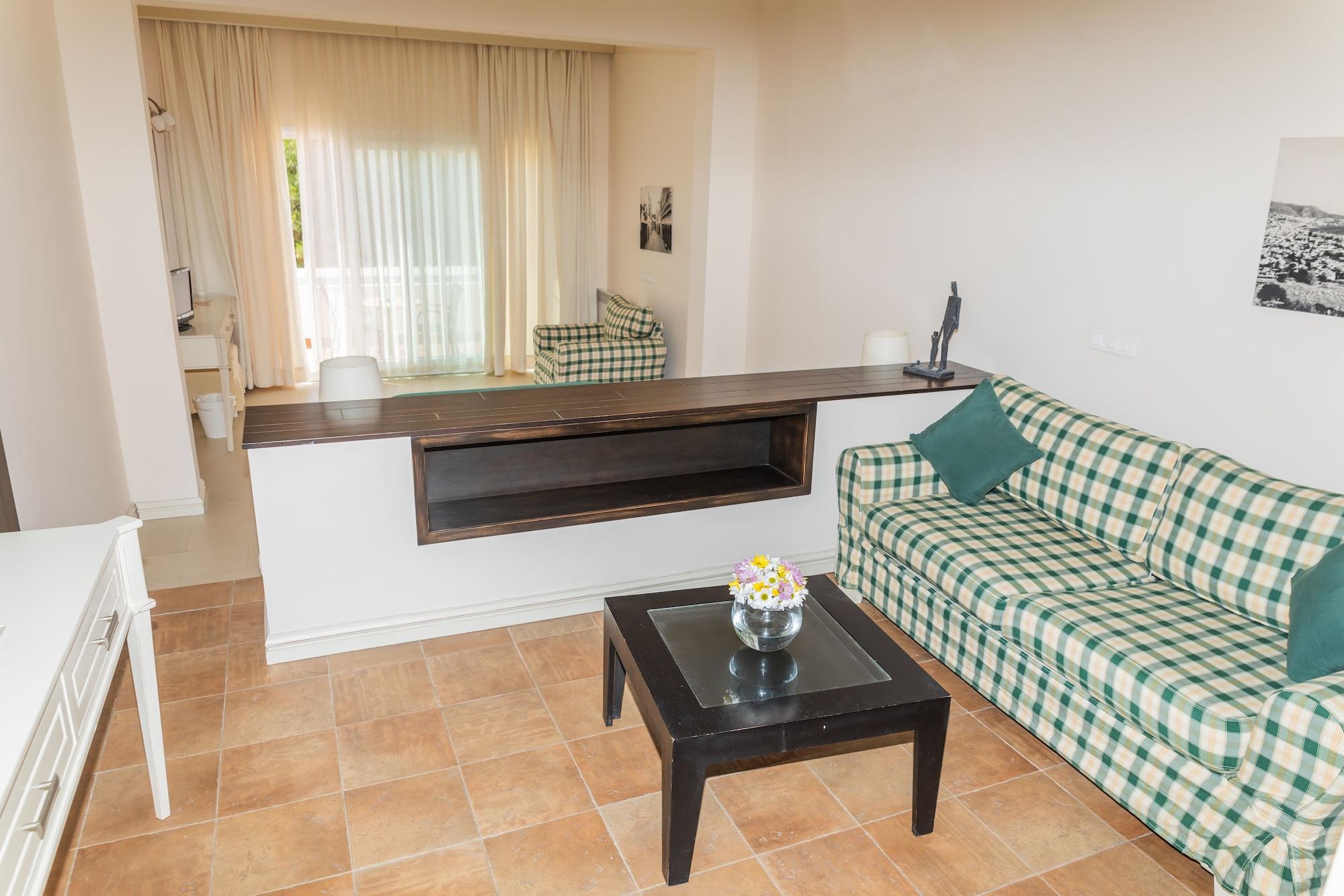 Manastir & Otel 4*