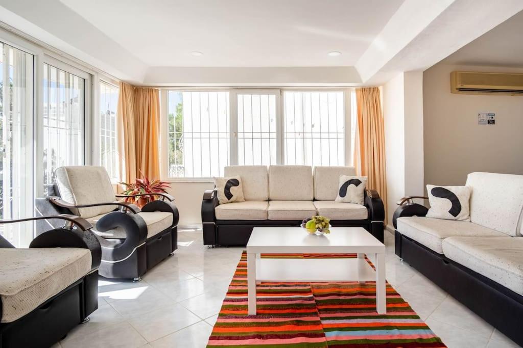Apartment Burcu Residence, Magnificent Sea View, Cozy, Free Otopark, Free Wifi *