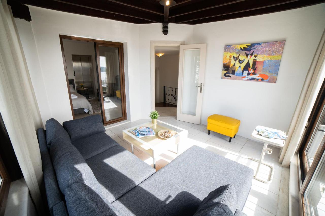 Villa Dolphin