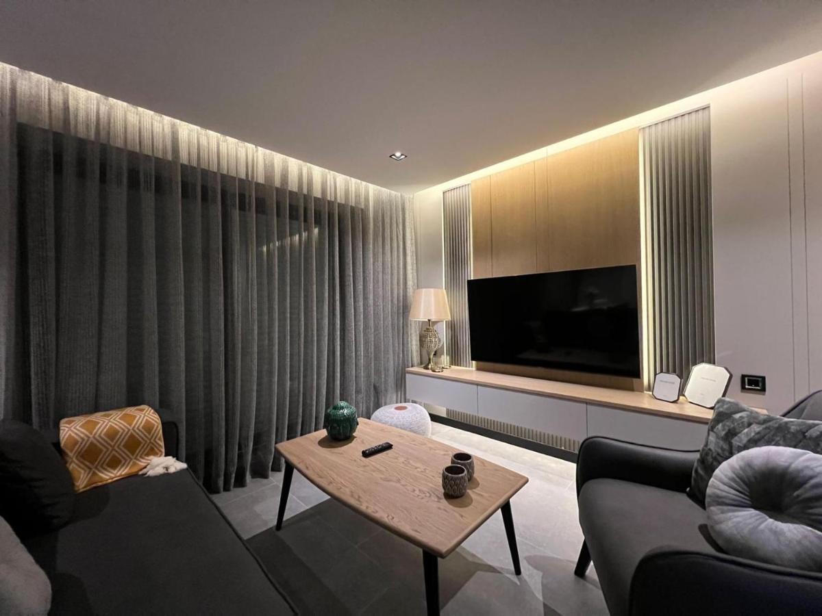 The Pearl Apartment