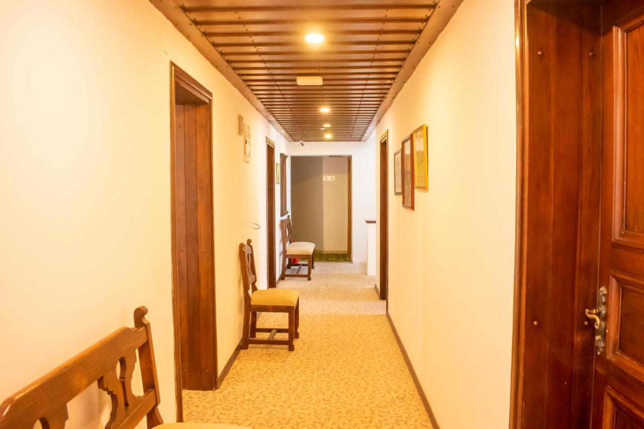 Dinc Acomodação com café da manhã  3*