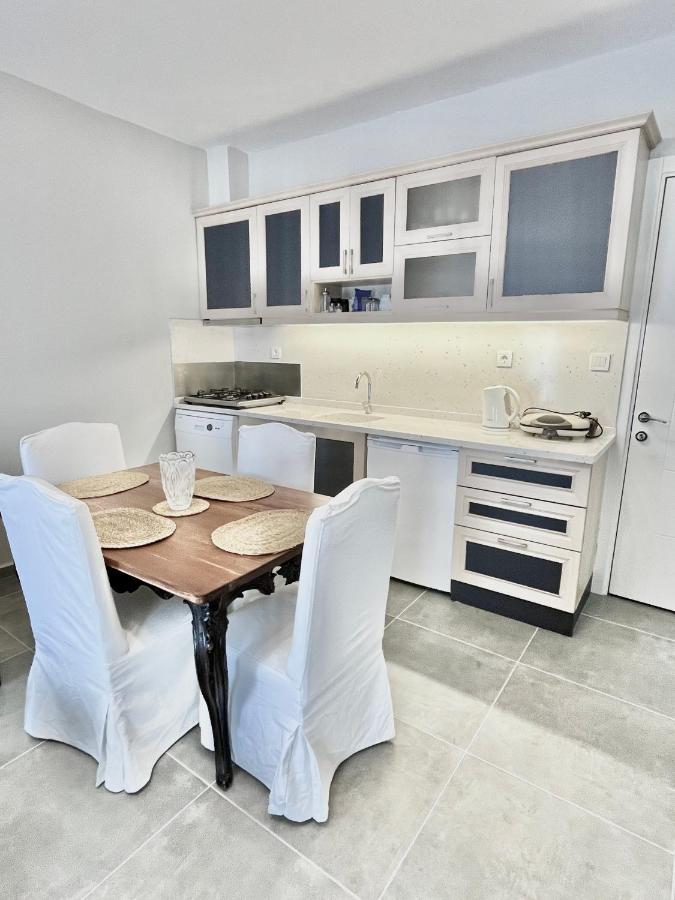 Bodrum-turgutreis Merkezde Plaja 50 Metre Uzaklikta 1 Ve 2 Numarali Daireler Apartment Bodrum