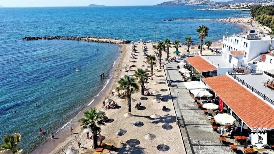 Bodrum-turgutreis Merkezde Plaja 50 Metre Uzaklikta 1 Ve 2 Numarali Daireler *