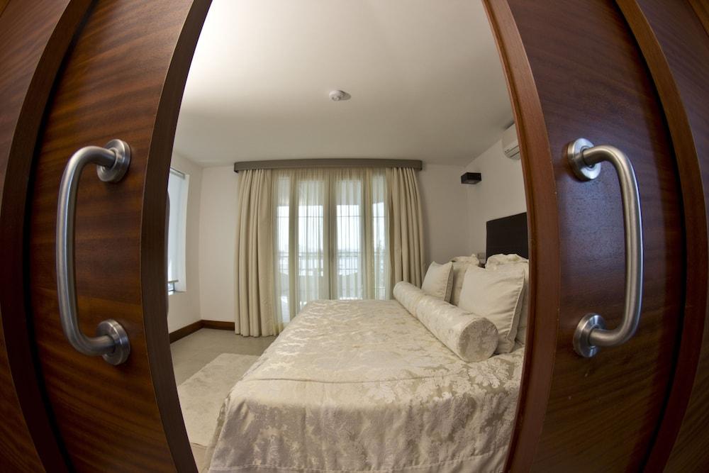 Otel Manastir & 4*
