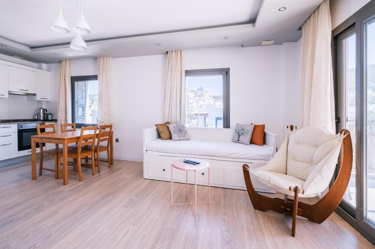 Chic Flat W Balcony 3 Min To In Apartment Bodrum