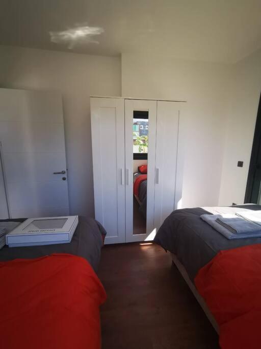 Brand New 2 Bedroom Garden Floor Flat With Pool A1 Apartment *