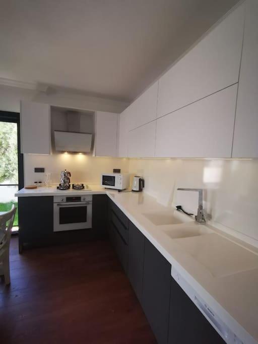 Appartement Brand New 2 Bedroom Garden Floor Flat With Pool B1 *